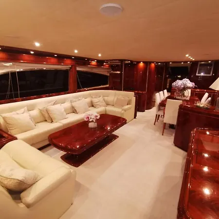 Rent Luxury Motor Yacht Botel