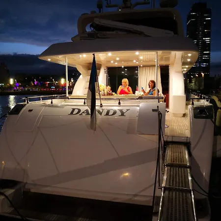 Botel Rent Luxury Motor Yacht Barcelona